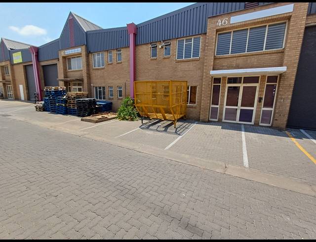426M² MINI FACTORY TO LET IN KYA SANDS